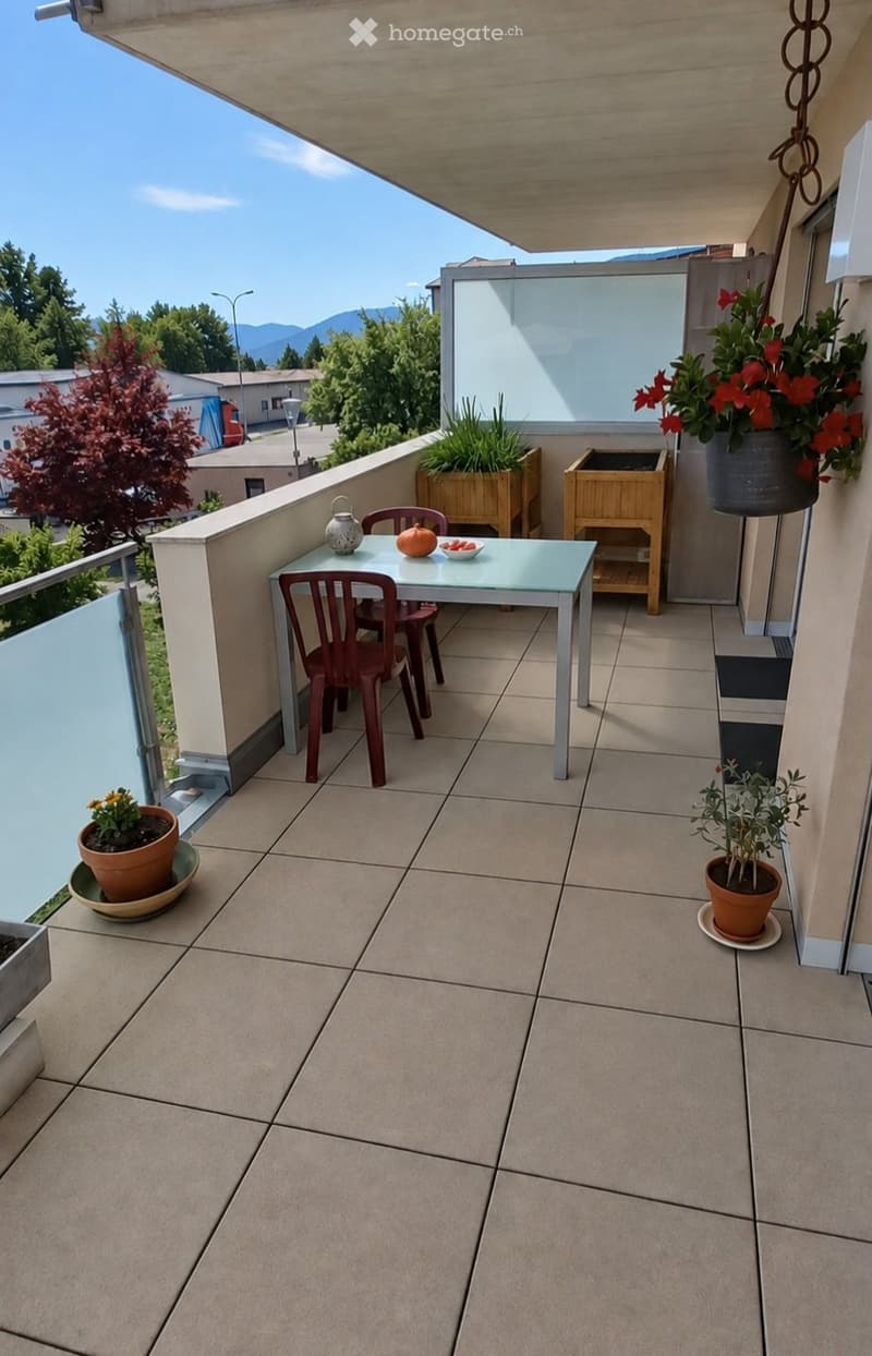 Appartement 3 pièces, balcon, cave et place de parc (5)