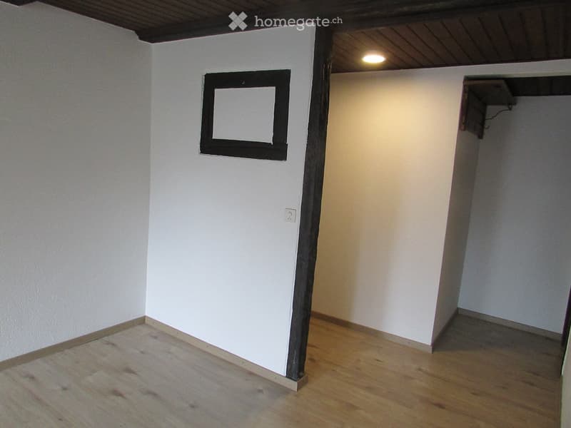 STUDIO 1.5 PCE AVEC CUISINE SEPAREE (2)