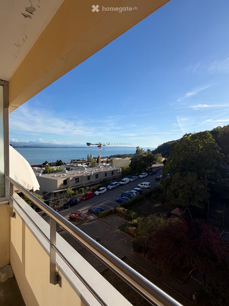 Reprise de bail : 2.5 pièces avec balcon et vue sur le lac (1)