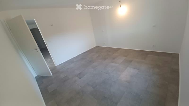 Renovierte Wohnung mit Wintergarten und privatem Garten (4)