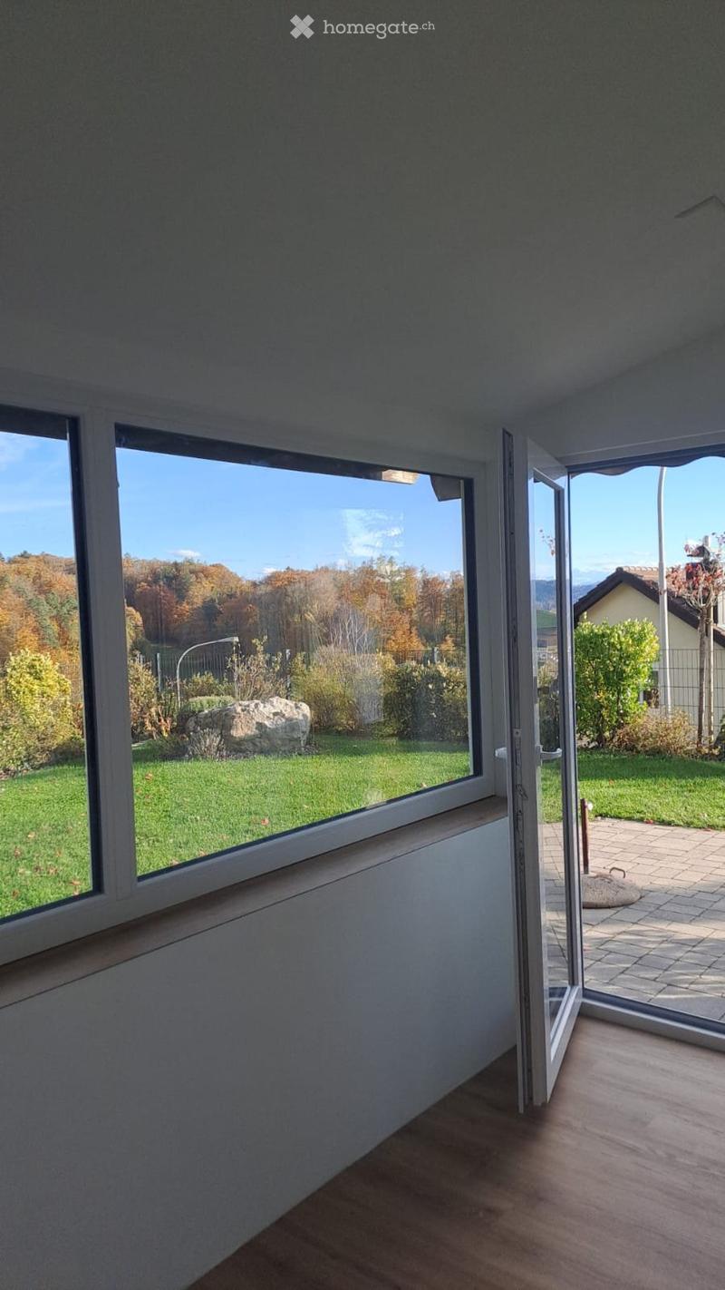 Renovierte Wohnung mit Wintergarten und privatem Garten (3)