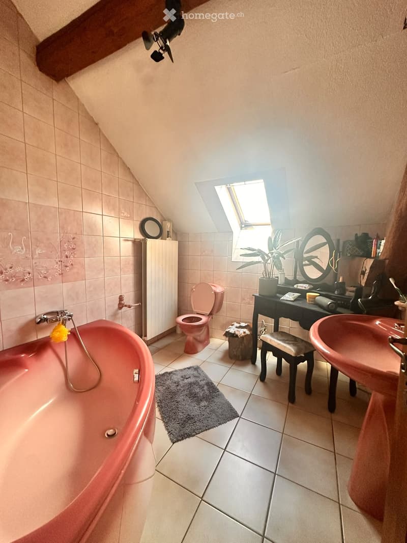 Grand appartement +100 m² à remettre La Chaux-de-Fonds (2)