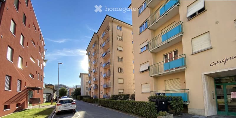 Bell'appartamento 2,5 con 2 balconi (1)