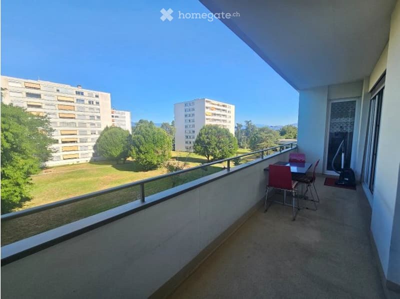 Appartement de 3,5 pièces, 3ème étage, 69 m2, balcon 11 m2 (10)