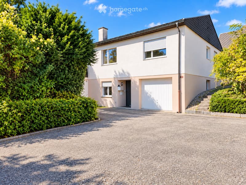 Zu vermieten - Haus mit Garten, Terrasse und Garage (1)
