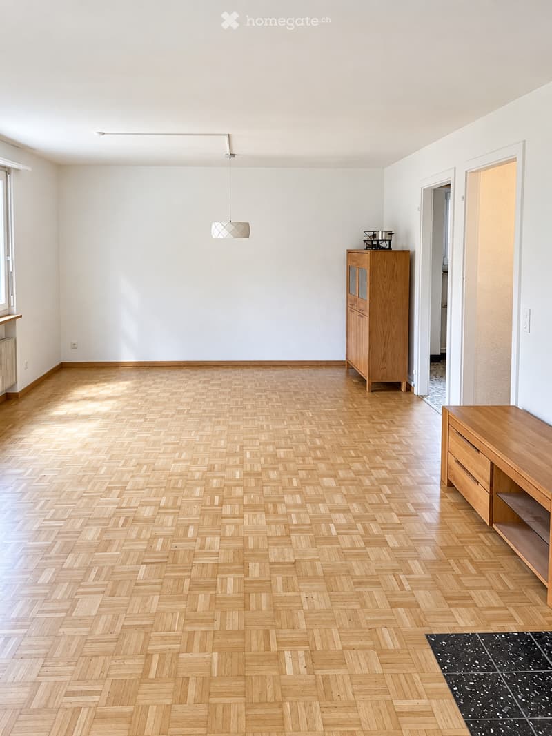 Zu vermieten - Haus mit Garten, Terrasse und Garage (3)