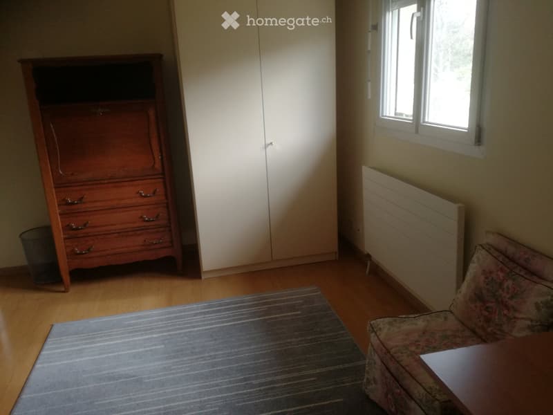 Chambre meublée dans villa (2)