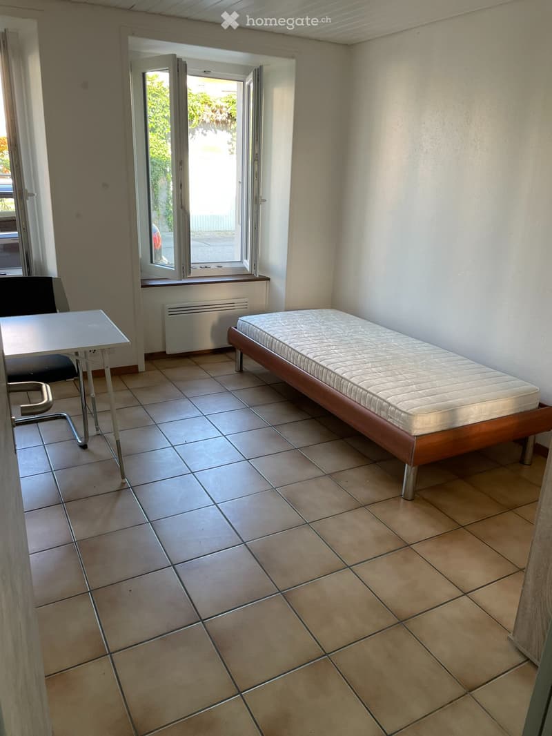 Joli studio à louer (1)