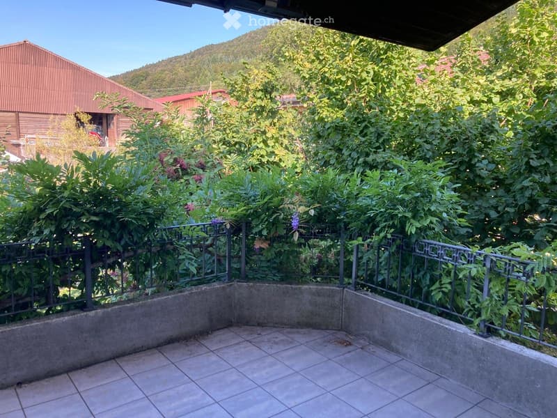 À louer - bel appartement de 4 pièces 1/2 avec grand balcon (1)