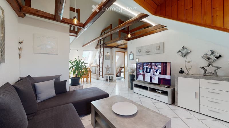 A louer bel appartement mansardé de 3.5 pièces traversant (2)