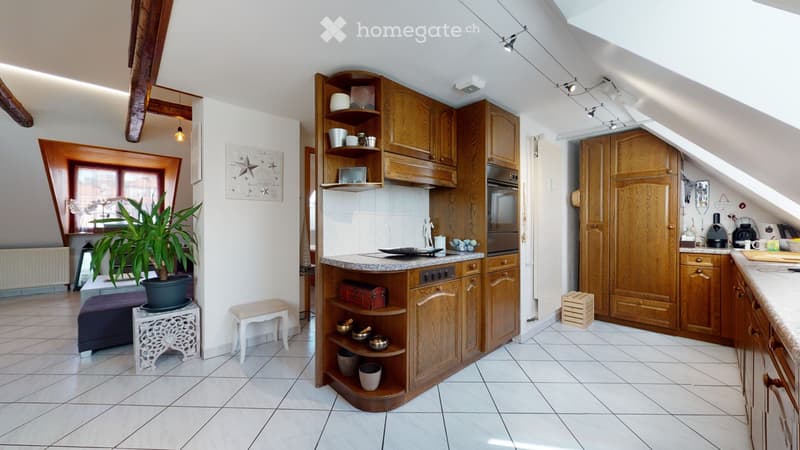 A louer bel appartement mansardé de 3.5 pièces traversant (1)