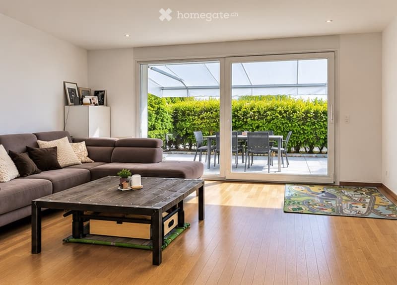 4,5 pièces avec jardin privatif de 193m² et 2 places de parc (2)