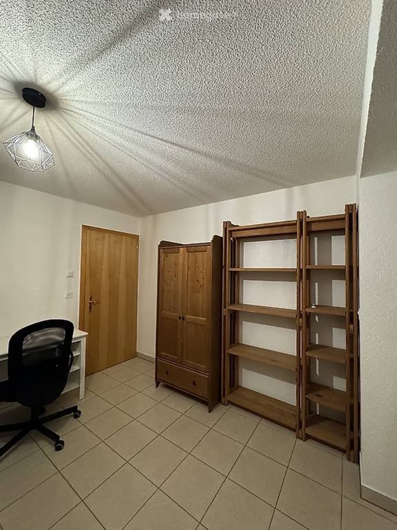 Colocation à Martigny avec entrée et salle de bain privée (3)
