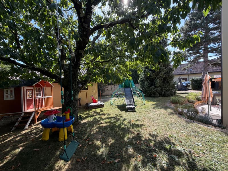 Villa mitoyenne de 5 pièces - ROLLE (13)