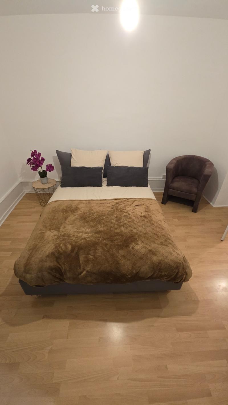 Chambre Cernier - 10min Neuchâtel (2)