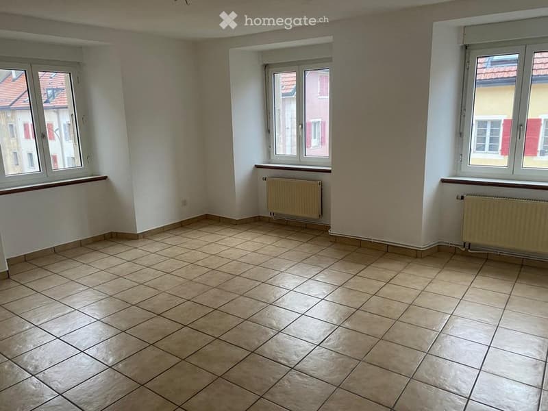 À louer Bel appartement de 4 pièces (3)
