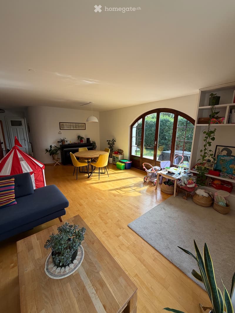 Charming 5-Room Semi-Detached House in Bellevue, Geneva (2)
