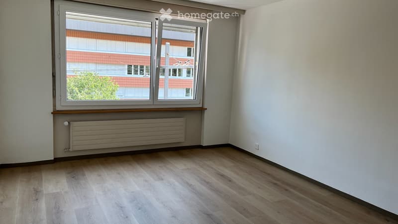 Appartement 3 pièces lumineux avec balcon à Neuchâtel (2)