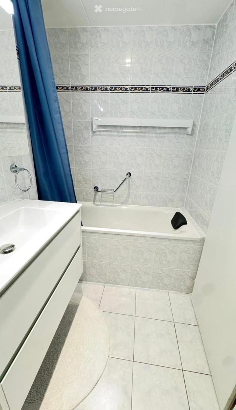 URGENT Studio meublé/équipé Pâquis (4)