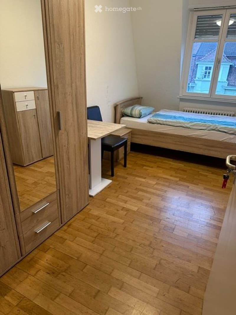 Möbliertes WG Zimmer Basel Stadt (1)
