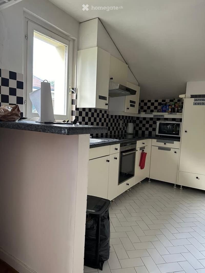Chambre d'étudiant en colocation (4)