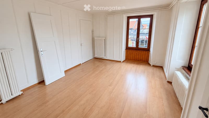 Appartement de 4 pièces à proximité de toutes les commodités (2)