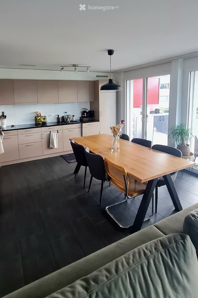 Bel appartement 3.5 pièces avec grand balcon à Estavayer (4)