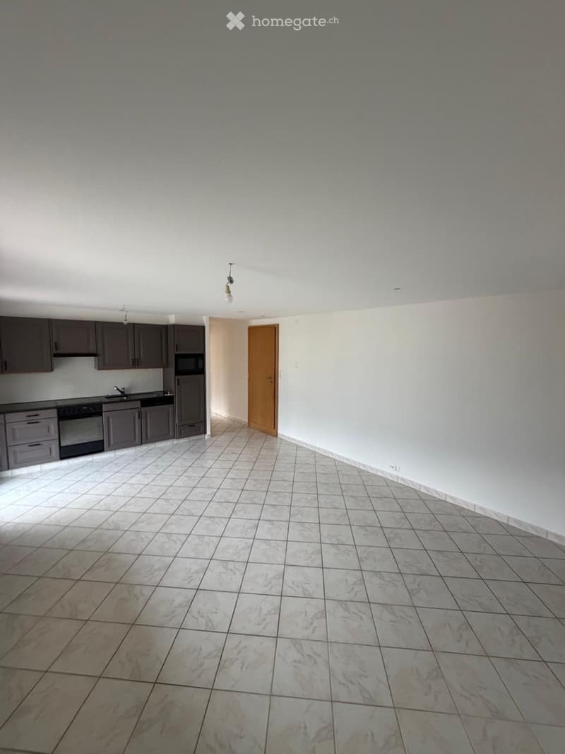 3.5 pièces rafraîchi - Centre de Fully (3)