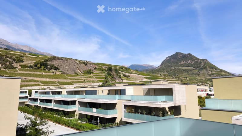 Attique 2.5 pièces | Terrasse | 2 places de parc | Uvrier (1)
