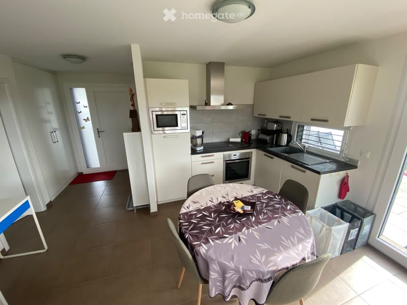 Charmant appartement meublé 2.5 pièces (2)