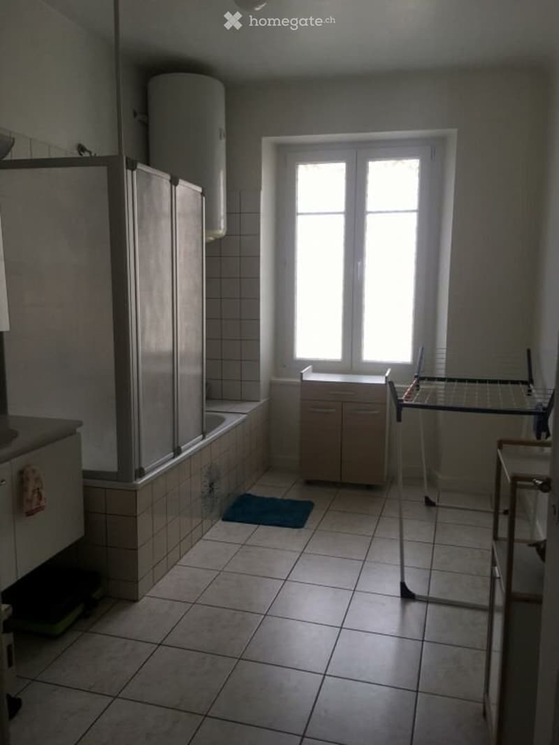 2-Zimmer-Wohnung (50 m²) mit Balkon & Parkplatz Sursee (3)