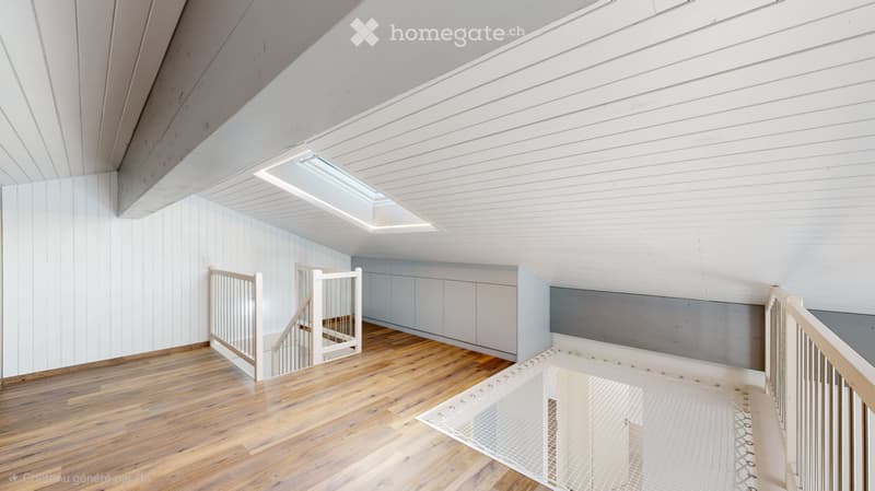 Attique 3,5 pcs 75m² + belle mezzanine rénové centre Savièse (4)