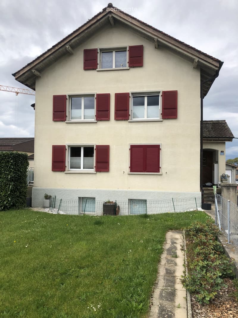 5,5 pièces au 1er étage d'une maison individuelle (1)