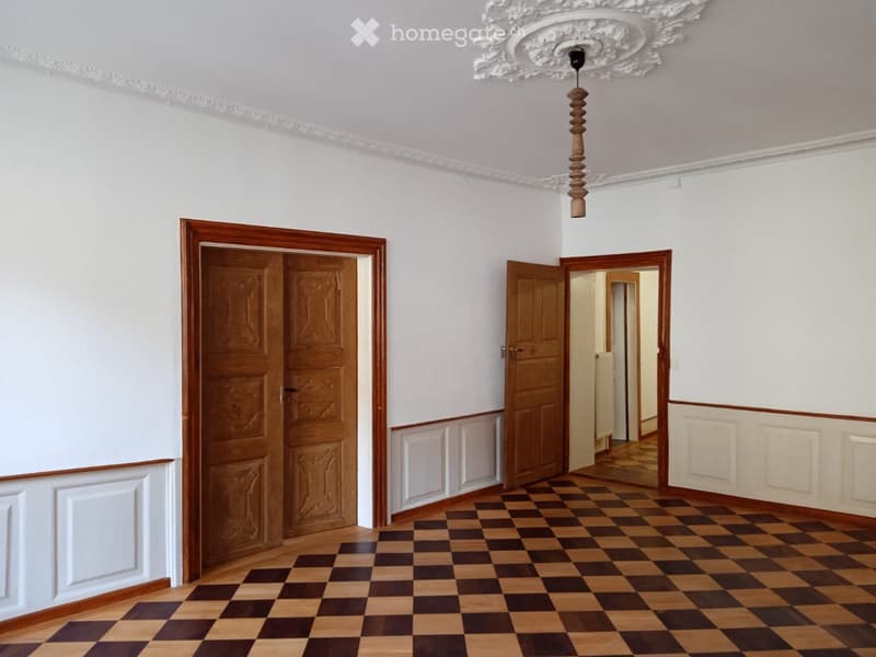 Appartement 4.5 pièces, 3 chambres, salon, cuisine équipée (1)