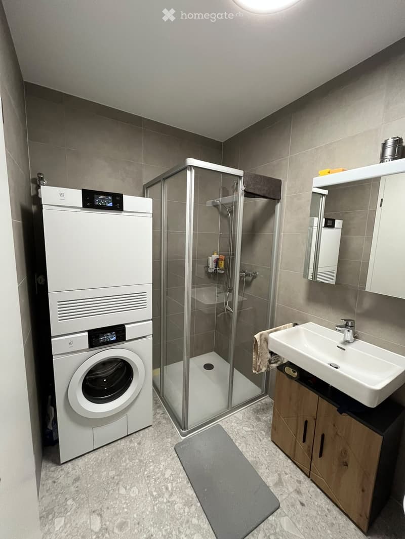 Appartement moderne à la gare de Sion avec place de parc (4)