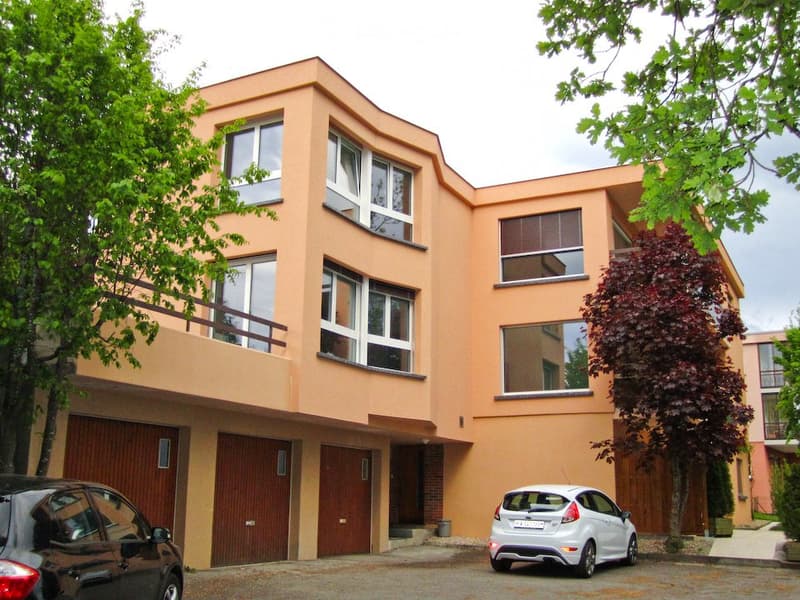 Appartement de 4,5 pces dans villa de 3 appartements (1)