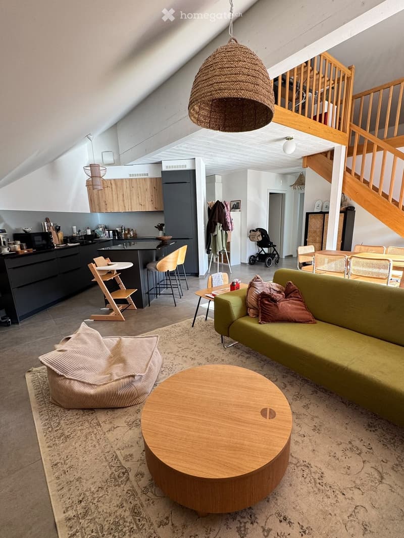 Appartement 3.5 pièces de 120 m² avec mezzanine CHF 1'925 (1)