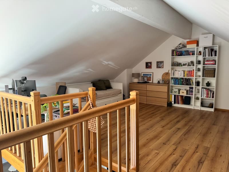 Appartement 3.5 pièces de 120 m² avec mezzanine CHF 1'925 (2)