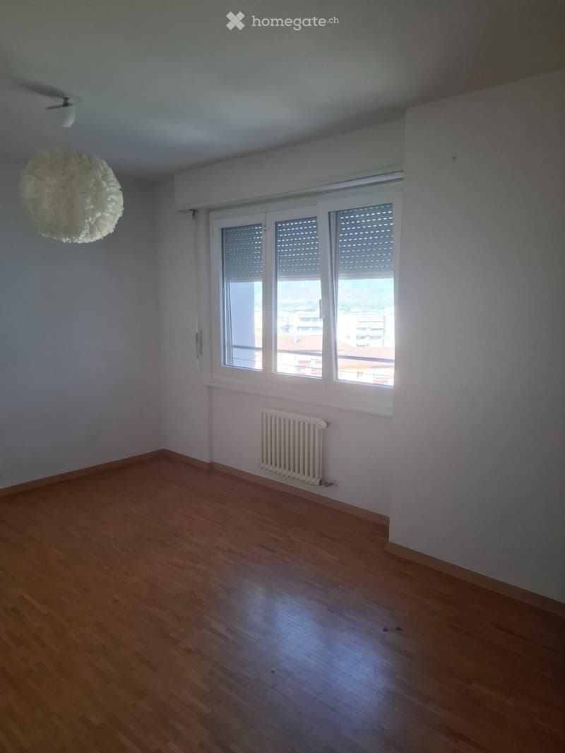 Chambre spacieuse à louer (1)