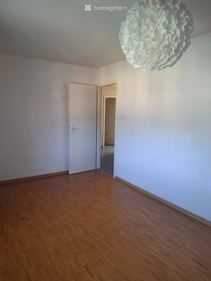 Chambre spacieuse à louer (3)