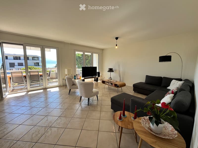 Superbe appartement 4,5 pièces dernier étage vue lac à Pully (2)