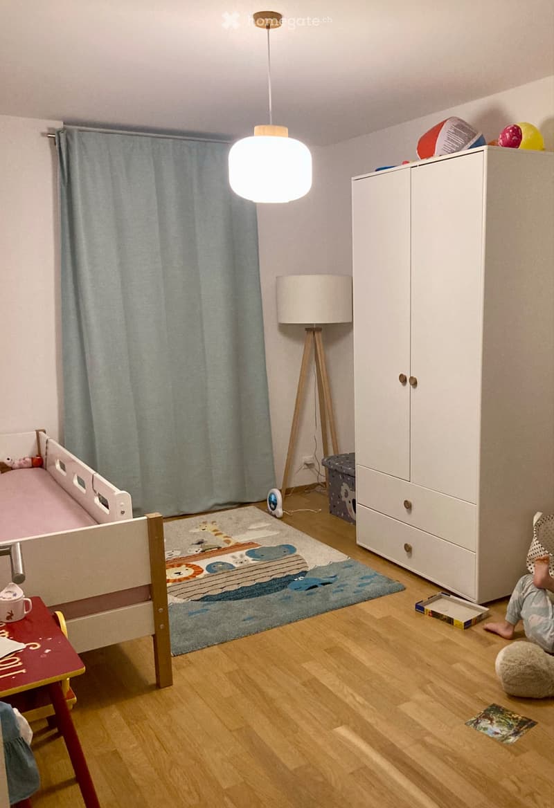 Joli appartement avec magnifique extérieur (5)