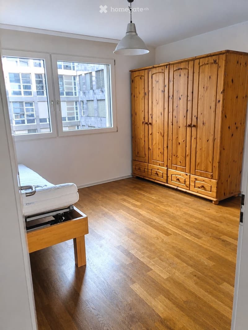 Chambre meublée dans colocation en ville de Fribourg (1)