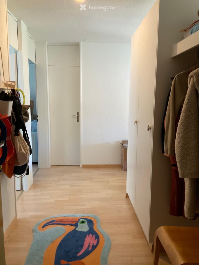 Helle 3.5 Zimmerwohnung mit 2 Balkonen (6)