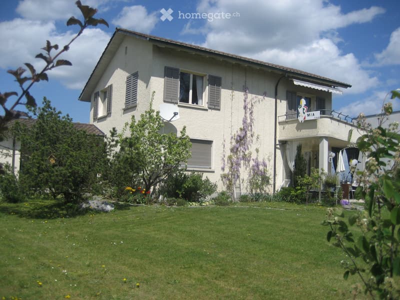 Charmantes Einfamilienhaus zu vermieten (1)