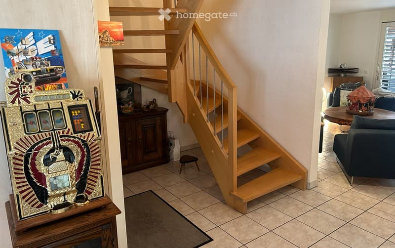 Moderne grosszügige 4.5-Zimmer-Wohnung mit riesiger Terrasse (4)