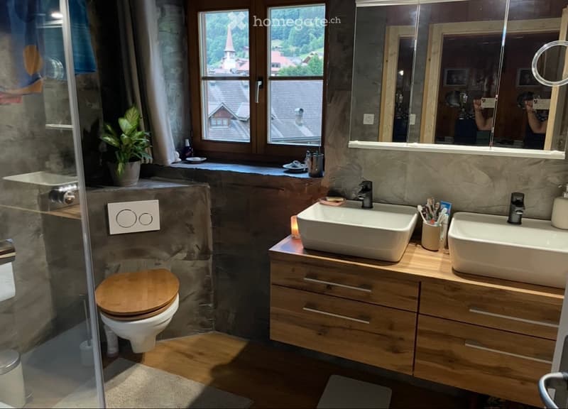 7.5 Zi. Wohnung in Jaun- Appartement de 7.5 pi. à Jaun (4)