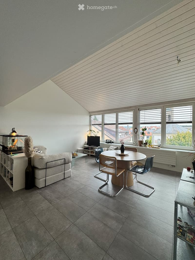 Jolie app. en duplex au centre d'Echallens avec balcon (1)