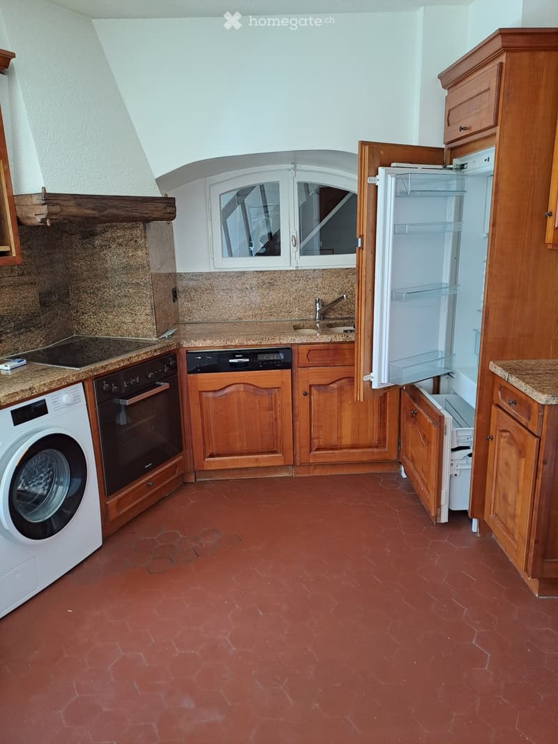 A louer dans maison Villageoise à Auvernier (2)