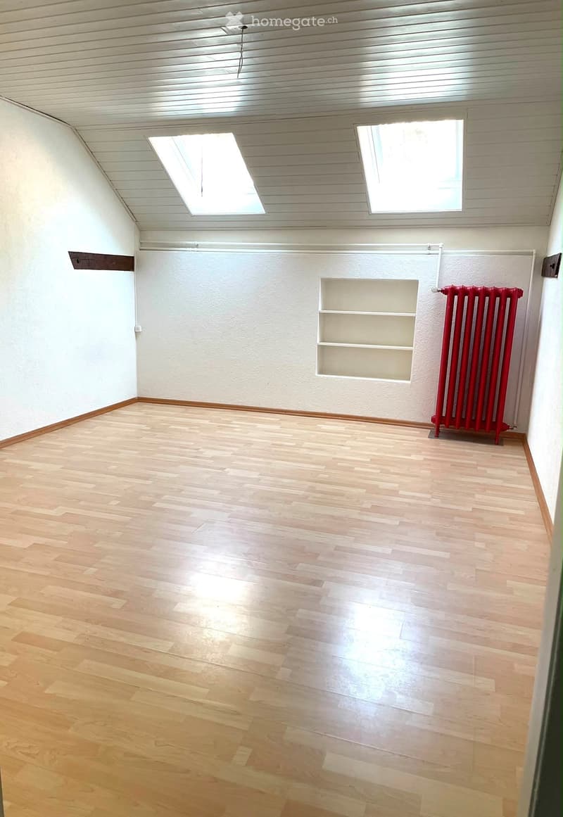 Wohnen am Bielersee! Wohnung mit Seesicht in Tüscherz (2)